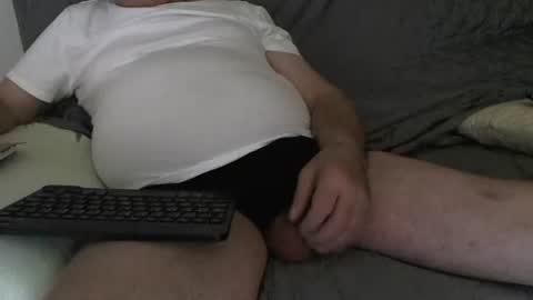 Snapshot of wobbel chatting on 12.16.25 wobbel online show from 12.16.25