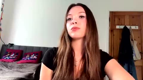Anna online show from 06.22.26