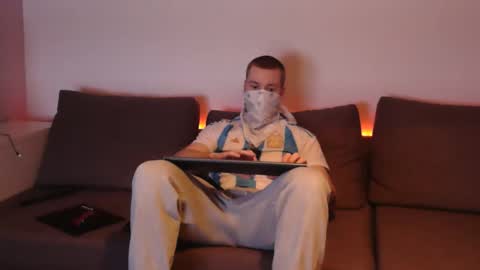 Snapshot of wolf021221 chatting on 04.02.26 wolf021221 online show from 04.02.26