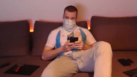 Snapshot of wolf021221 chatting on 04.03.26 wolf021221 online show from 04.03.26