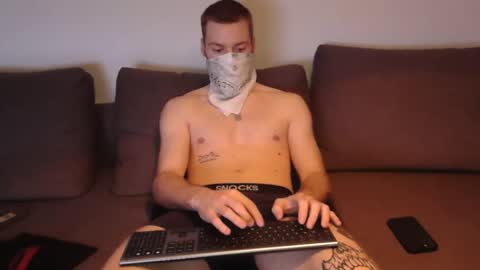 wolf021221 online show from 04.10.26