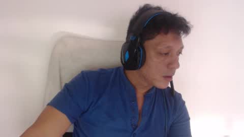 Wolf online show from 10.13.25