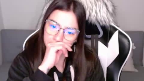 Alex online show from 10.21.25