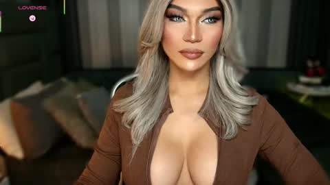 Julia online show from 12.02.25