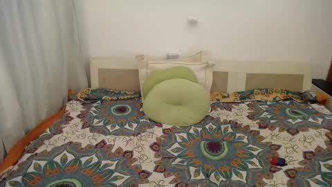 Snapshot of women_pleasures chatting on 02.28.25 women_pleasures online show from 02.28.25