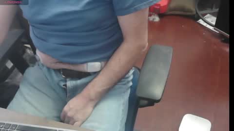 Snapshot of woodworker6473 chatting on 02.10.25 woodworker6473 online show from 02.10.25