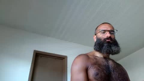 woof_wolf37 online show from 06.11.26