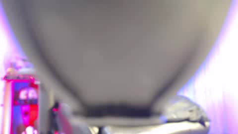 Woondeer online show from 02.05.25