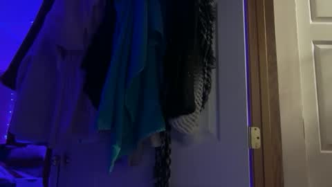 Snapshot of worthdaddy2cum chatting on 04.15.26 cum4me online show from 04.15.26