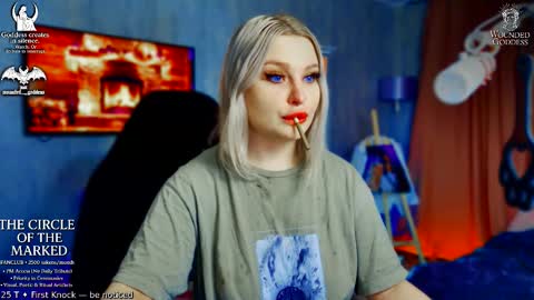 Snapshot of wounded_goddess chatting on 02.08.26 Goddess Sophy online show from 02.08.26