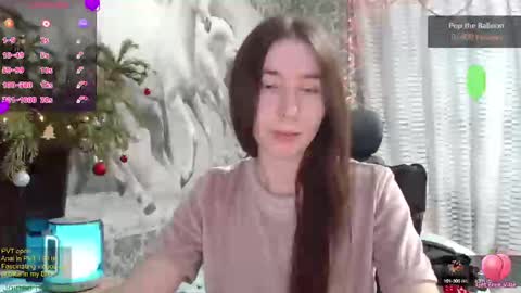 Snapshot of wow_porno_ chatting on 12.20.24 Anna  online show from 12.20.24