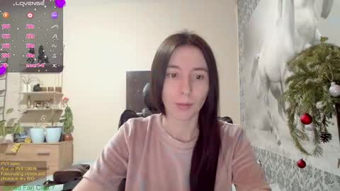 Snapshot of wow_porno_ chatting on 01.03.25 Anna  online show from 01.03.25