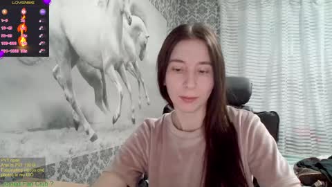 Snapshot of wow_porno_ chatting on 02.17.25 Anna  online show from 02.17.25