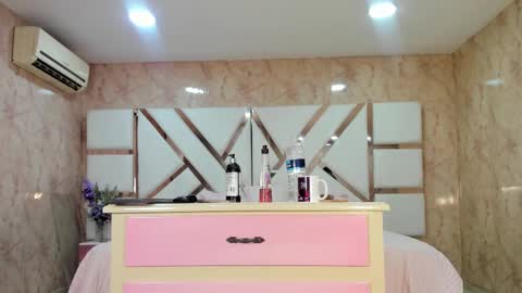 Snapshot of wowana chatting on 03.09.25 STREAMING SCHEDULE 2100 - 0530 GMT-5 online show from 03.09.25