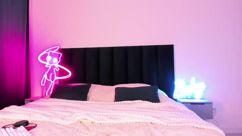 Emi online show from 12.05.24