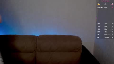 Snapshot of wowsugar chatting on 11.10.25 Eva online show from 11.10.25