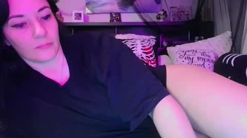 Snapshot of wrenleigh chatting on 01.10.26 Crystal Lake online show from 01.10.26