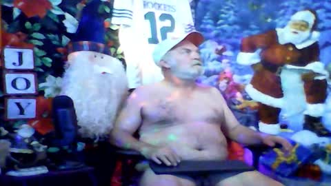 Snapshot of wscooter1 chatting on 12.22.24 SCOOTER online show from 12.22.24