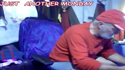 Snapshot of wscooter1 chatting on 01.28.25 SCOOTER online show from 01.28.25