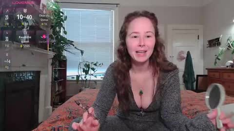 Snapshot of wutangwendy chatting on 12.16.25 wutangwendy online show from 12.16.25