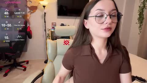 Snapshot of wwow_meow chatting on 02.08.26 Eric and Christine 3 online show from 02.08.26