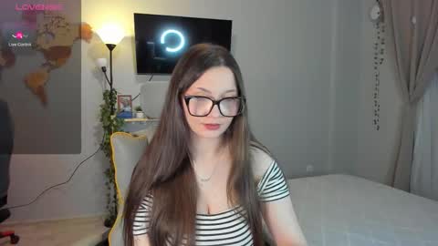 Snapshot of wwow_meow chatting on 03.22.26 Eric and Christine 3 online show from 03.22.26