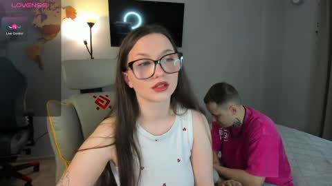 Snapshot of wwow_meow chatting on 03.27.26 Eric and Christine 3 online show from 03.27.26