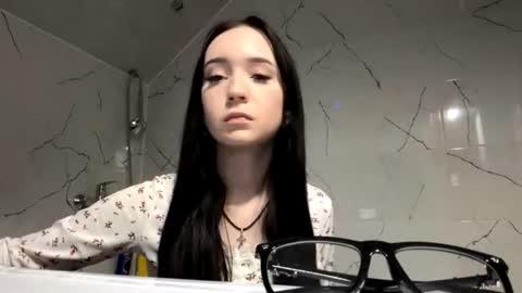 Snapshot of wynellmchorse chatting on 04.07.26 Kate online show from 04.07.26