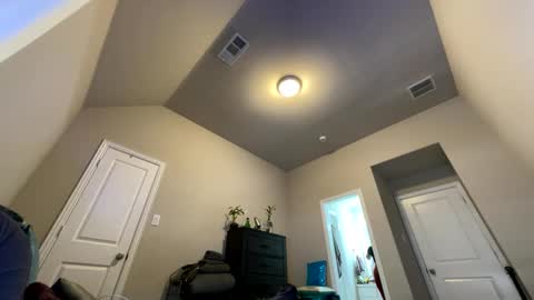 Wynter Heat online show from 10.04.25