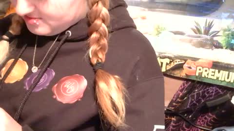 Snapshot of x2kayx2 chatting on 01.19.26 x2kayx2 online show from 01.19.26