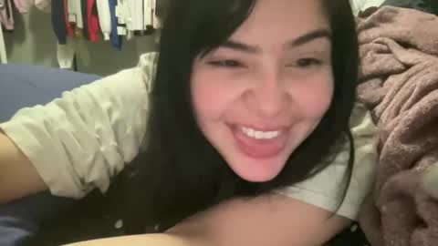 Lili Bunz online show from 04.13.26