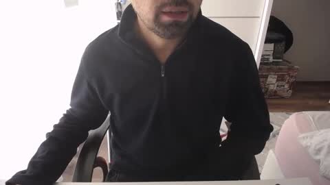 Snapshot of x_____0_____x chatting on 10.31.25 Mr. Lonely online show from 10.31.25