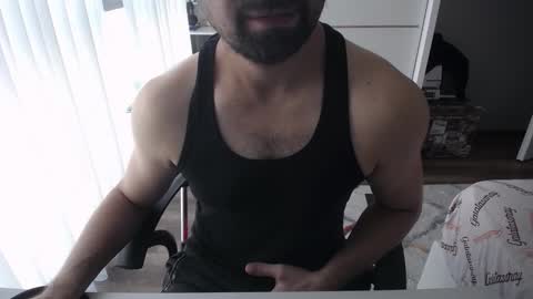 Snapshot of x_____0_____x chatting on 11.10.25 Mr. Lonely online show from 11.10.25