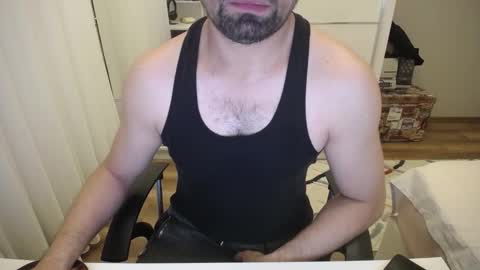 Snapshot of x_____0_____x chatting on 11.19.25 Mr. Lonely online show from 11.19.25