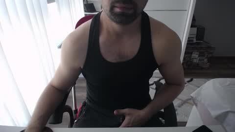 Snapshot of x_____0_____x chatting on 11.26.25 Mr. Lonely online show from 11.26.25