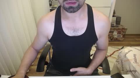 Snapshot of x_____0_____x chatting on 11.30.25 Mr. Lonely online show from 11.30.25