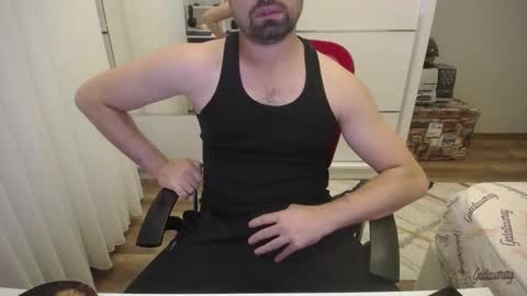 Snapshot of x_____0_____x chatting on 12.14.25 Mr. Lonely online show from 12.14.25