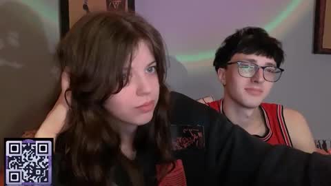 Philipp and Este online show from 09.23.25