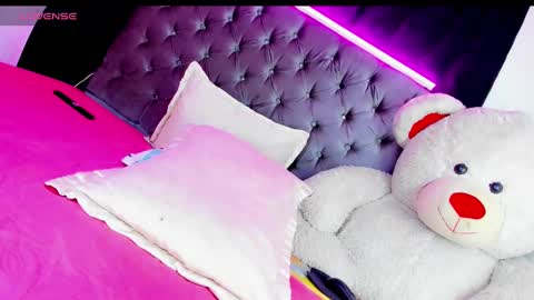 Maria Juliana online show from 12.21.24