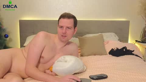 x_sweety_couple_x online show from 12.12.24