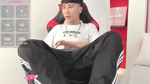 xaanderGrey online show from 11.18.25