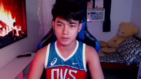 Snapshot of xaldrian_destroyer chatting on 12.07.24 Prince Aldrian online show from 12.07.24