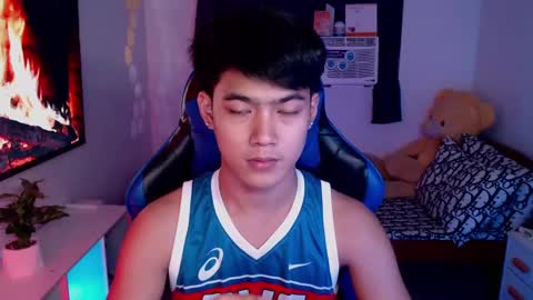 Snapshot of xaldrian_destroyer chatting on 12.08.24 Prince Aldrian online show from 12.08.24