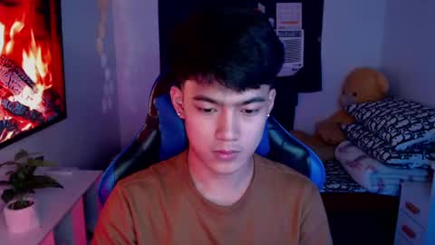 Snapshot of xaldrian_destroyer chatting on 02.10.25 Prince Aldrian online show from 02.10.25