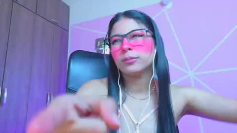 XALLYSONX online show from 04.25.26