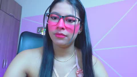 Snapshot of xallysonx_ chatting on 05.04.26 XALLYSONX online show from 05.04.26