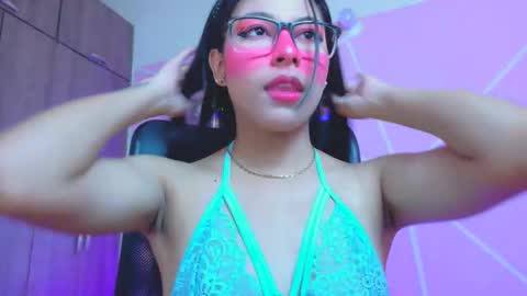 Snapshot of xallysonx_ chatting on 05.11.26 XALLYSONX online show from 05.11.26
