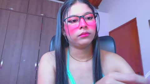 Snapshot of xallysonx_ chatting on 06.24.26 XALLYSONX online show from 06.24.26