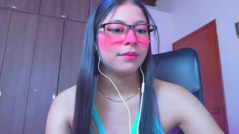 Snapshot of xallysonx_ chatting on 07.28.26 XALLYSONX online show from 07.28.26