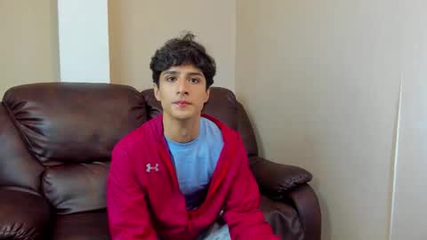 Snapshot of xam_collen chatting on 12.16.25 xam_collen online show from 12.16.25